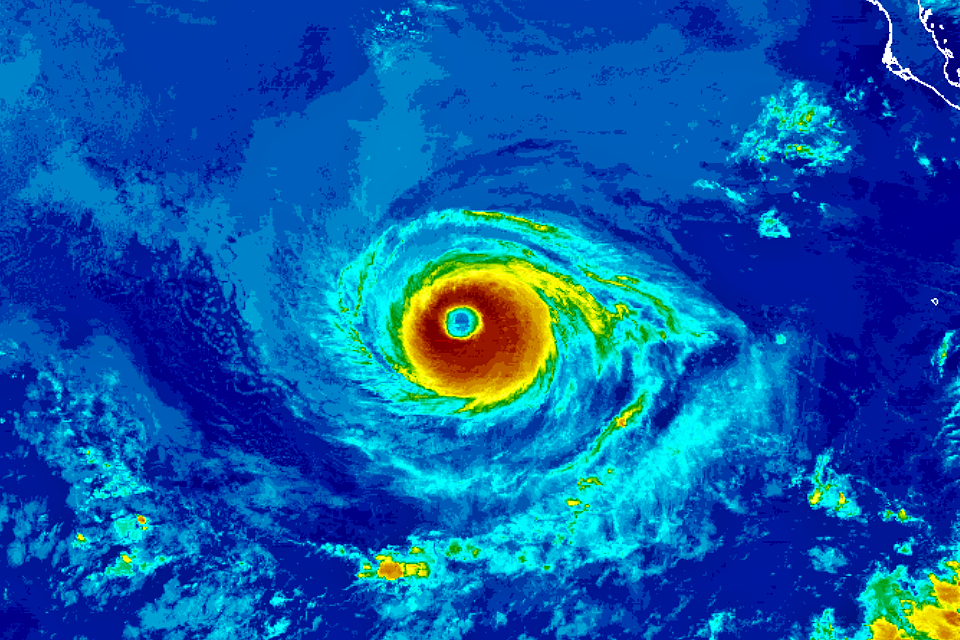 Nad Atlantikem Se Vznasi Tri Tropicke Cyklony Nad Pacifikem Je Silny Hurikan Meteopress Predpoved Pocasi Aktualni Pocasi